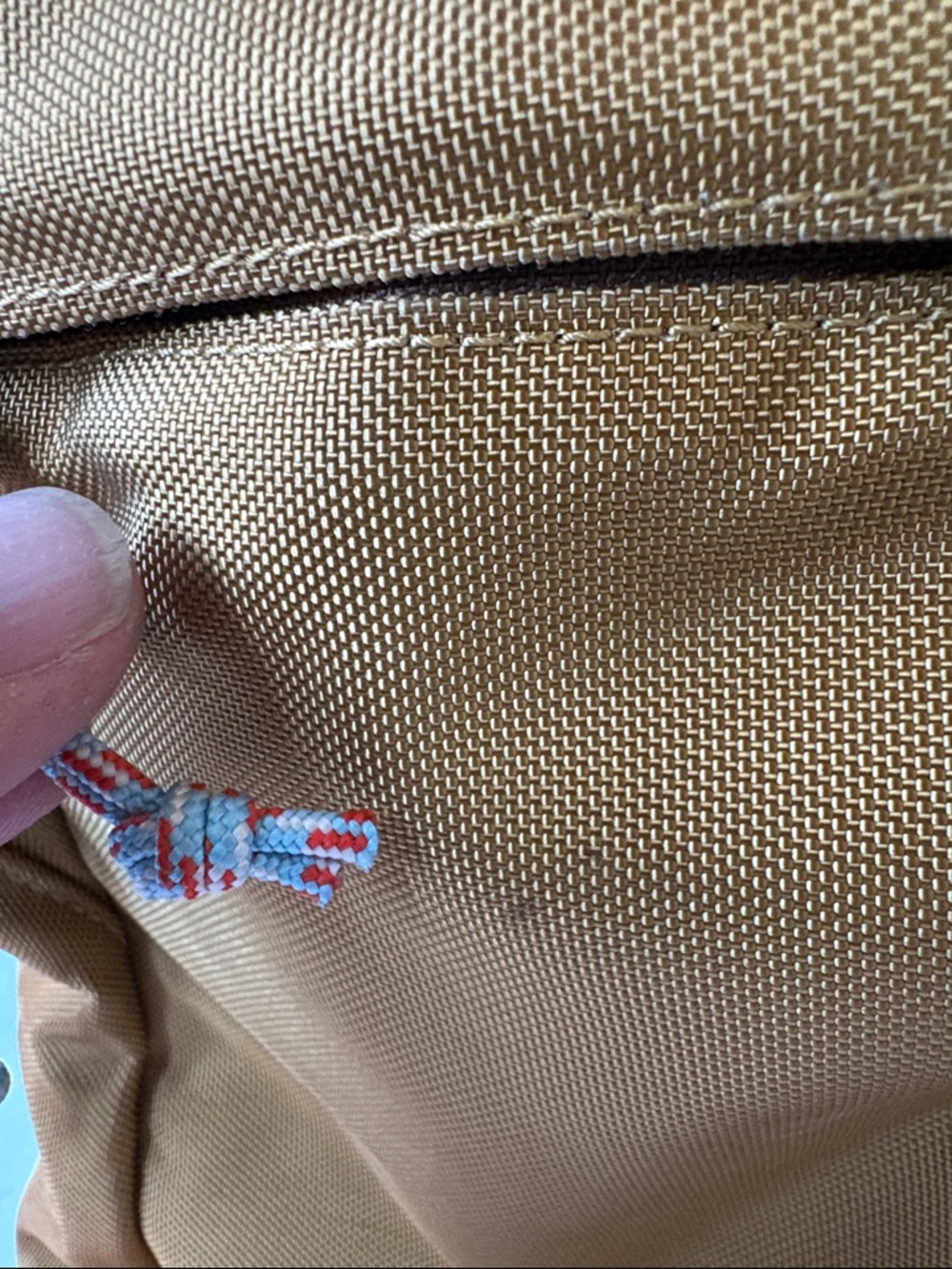 Patagonia laptop Bag in Mustard with Red Straps - Picture 3 of 12